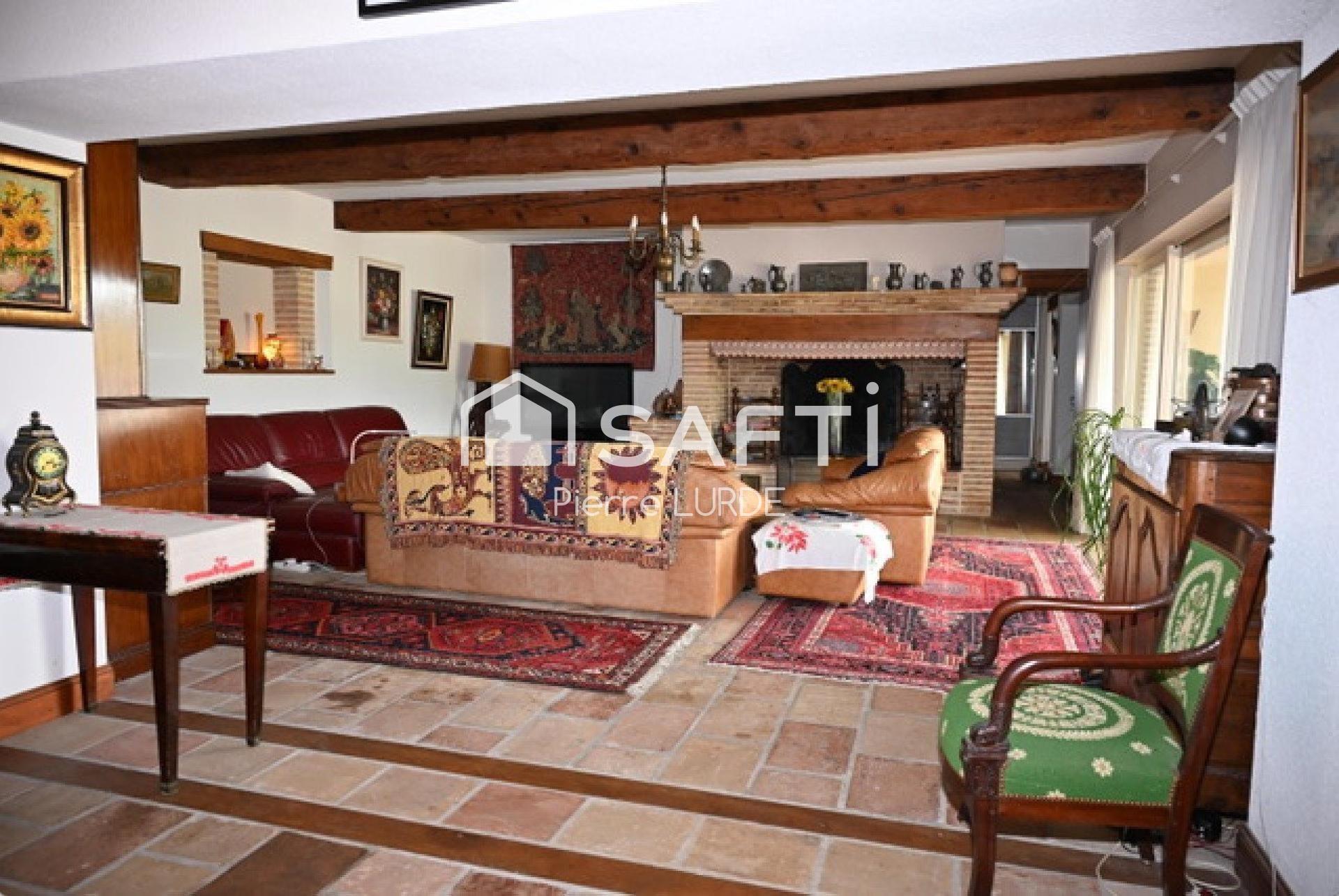 Maison à vendre, 380m², Saint-Etienne-de-Tulmont