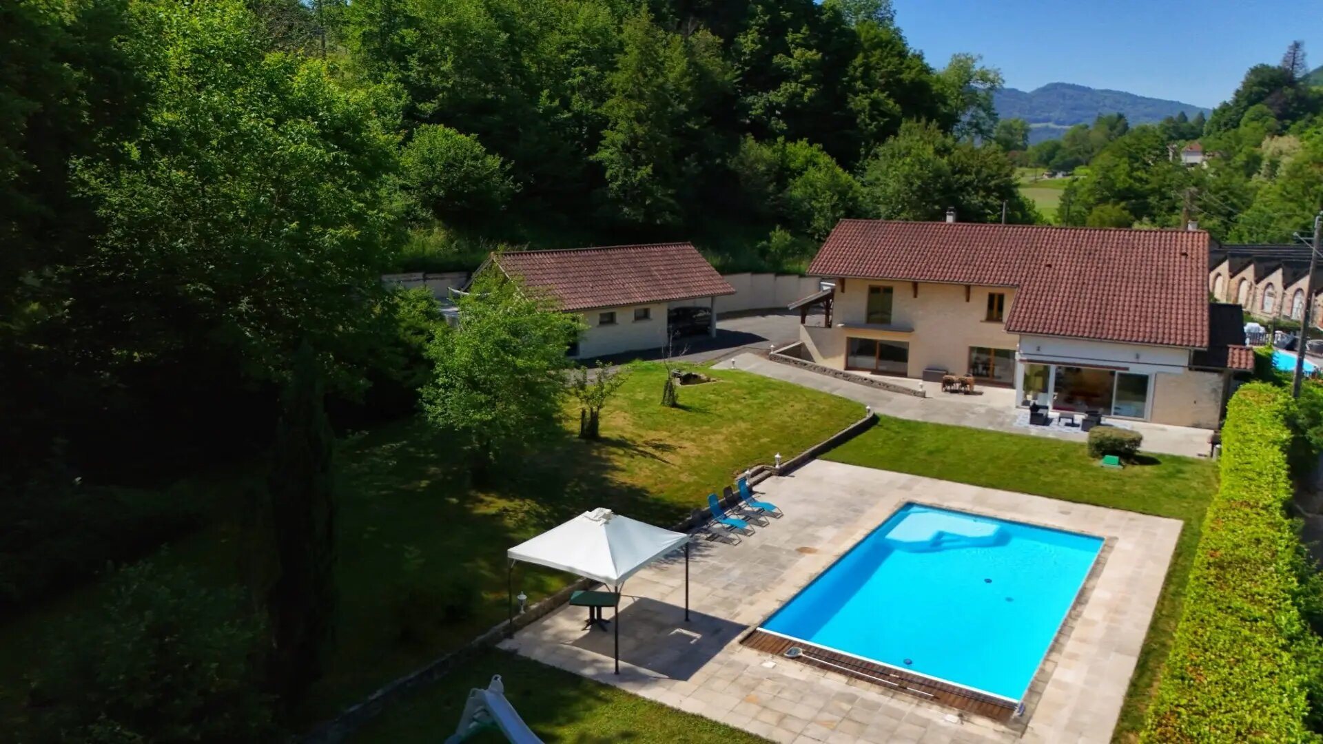 Maison à vendre, 250m², Saint-Geoire-en-Valdaine