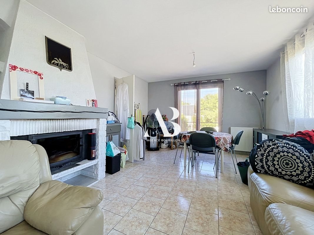 Maison à vendre, 133m², Clos-Fontaine