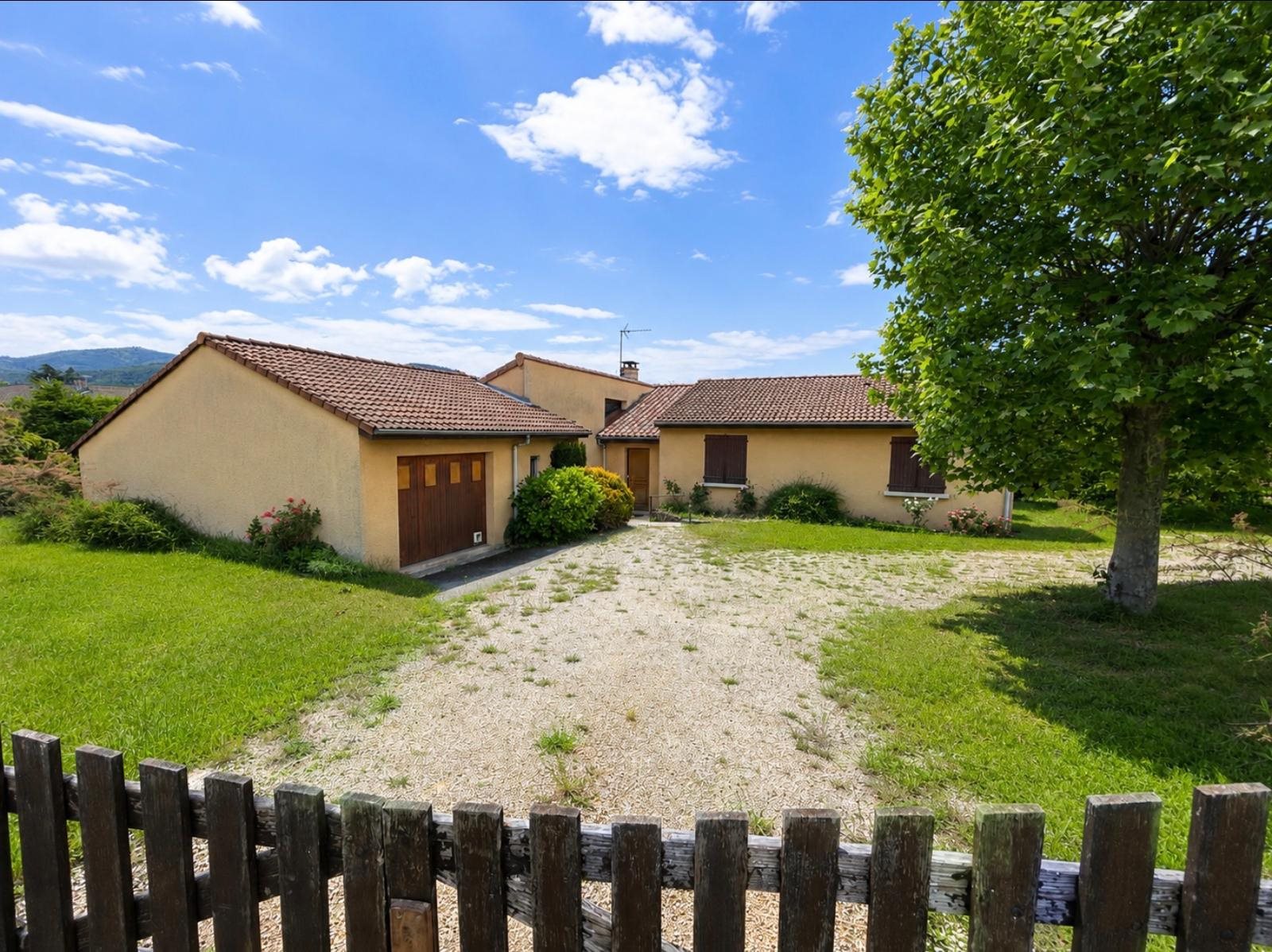 Maison à vendre, 124m², Roiffieux