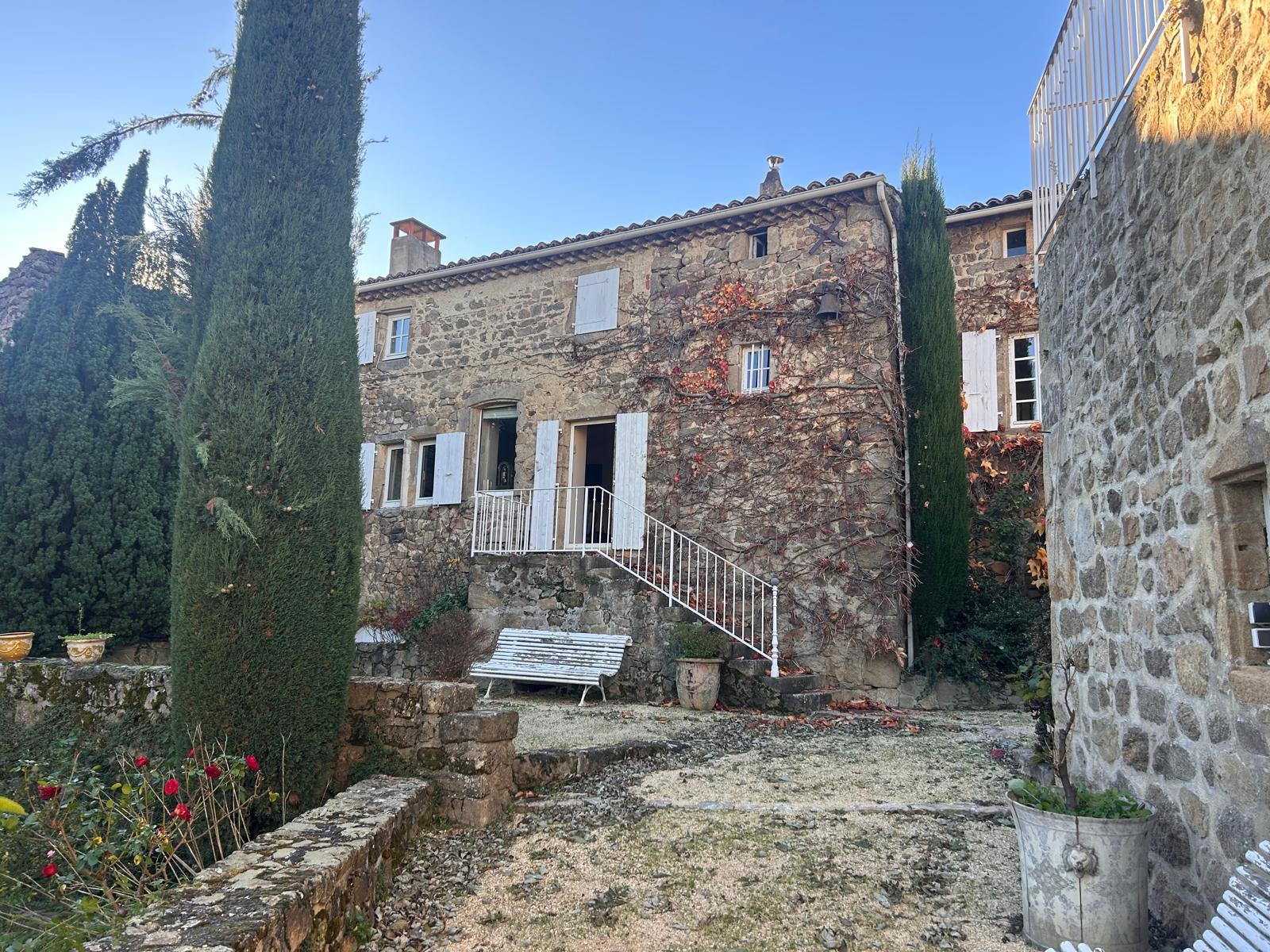Maison à vendre, 472m², Peaugres