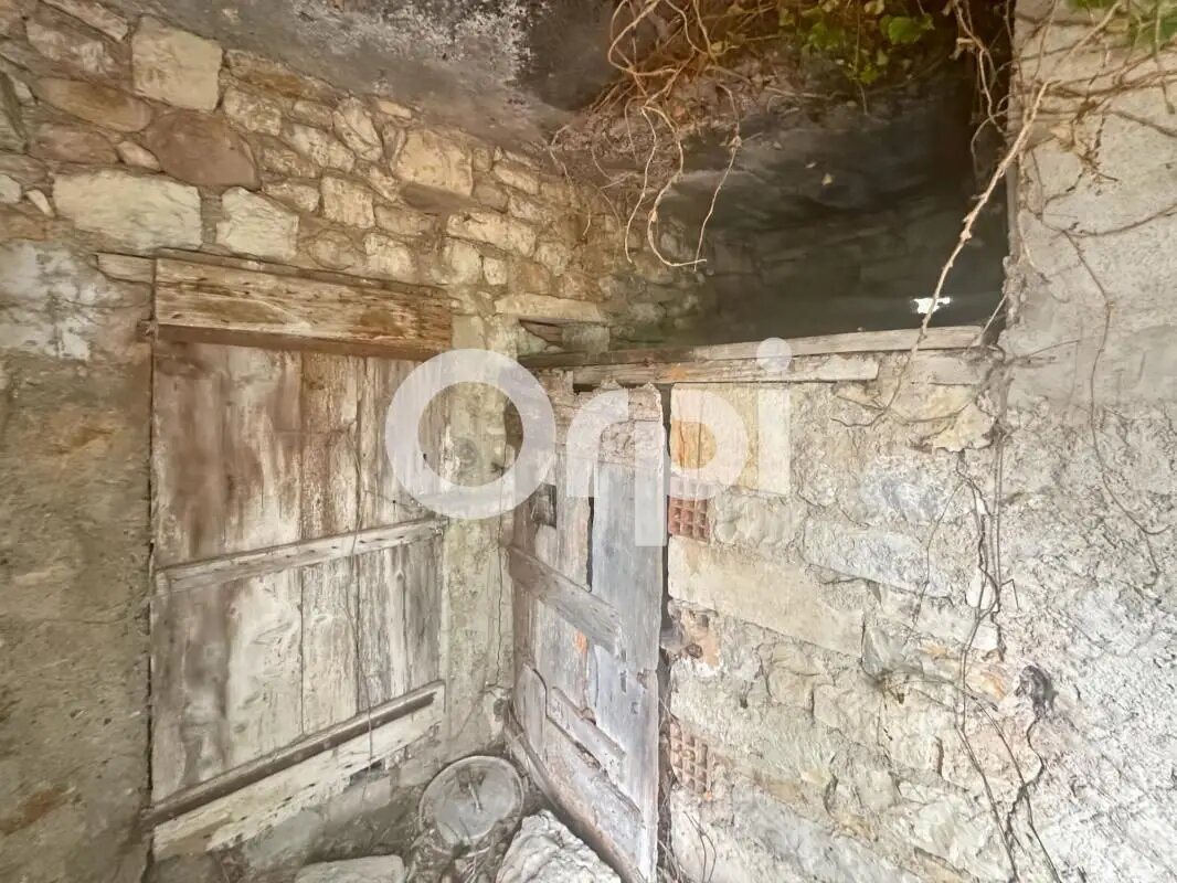 Maison à vendre, 67m², Grospierres
