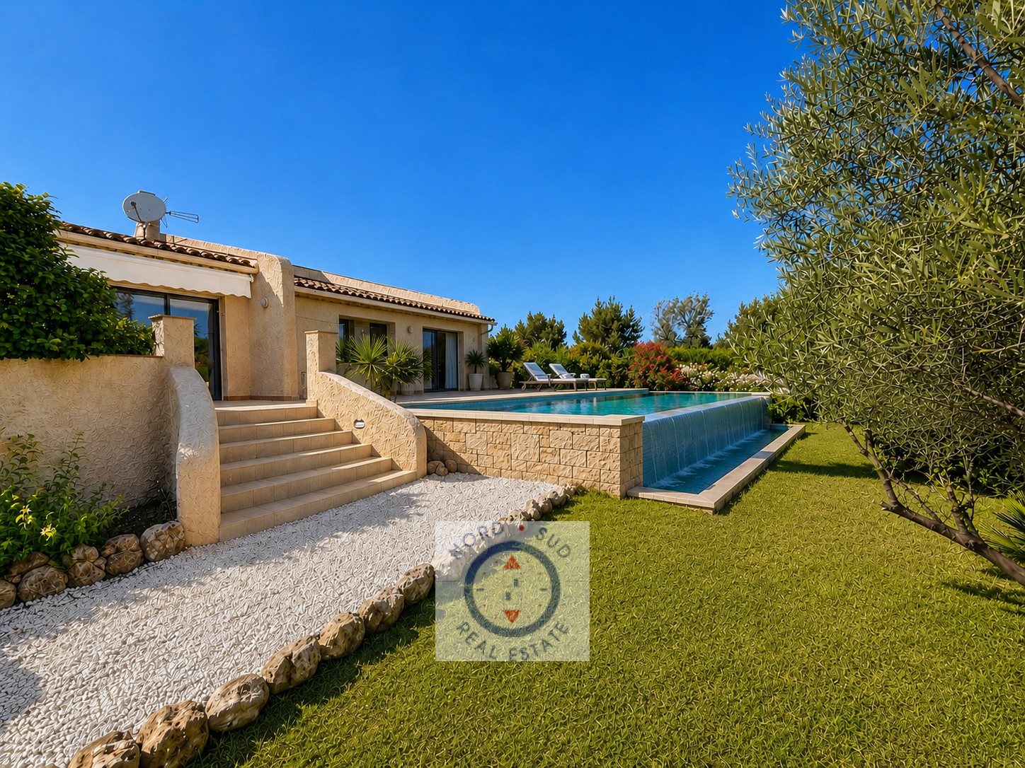 Maison à vendre, 97m², Gassin