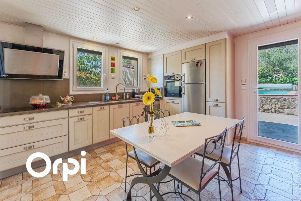 Maison à louer, 157m², Privas