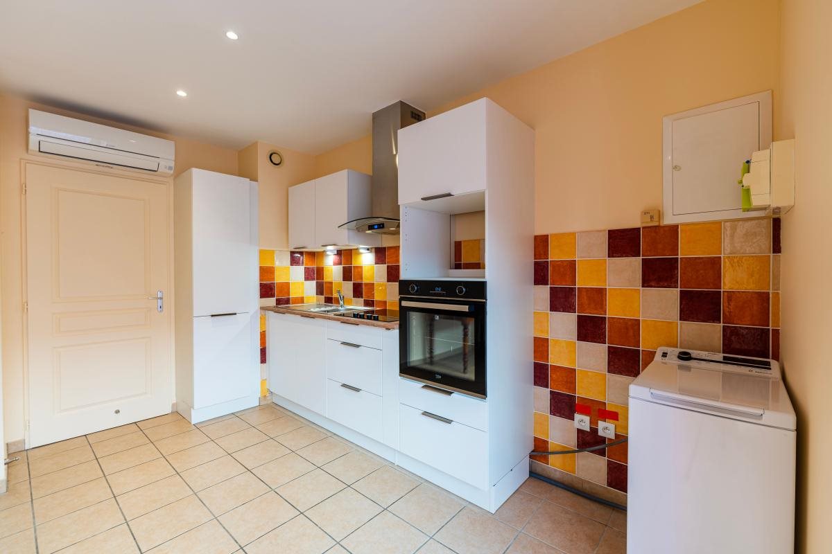 Appartement à louer, 25m², Lussas