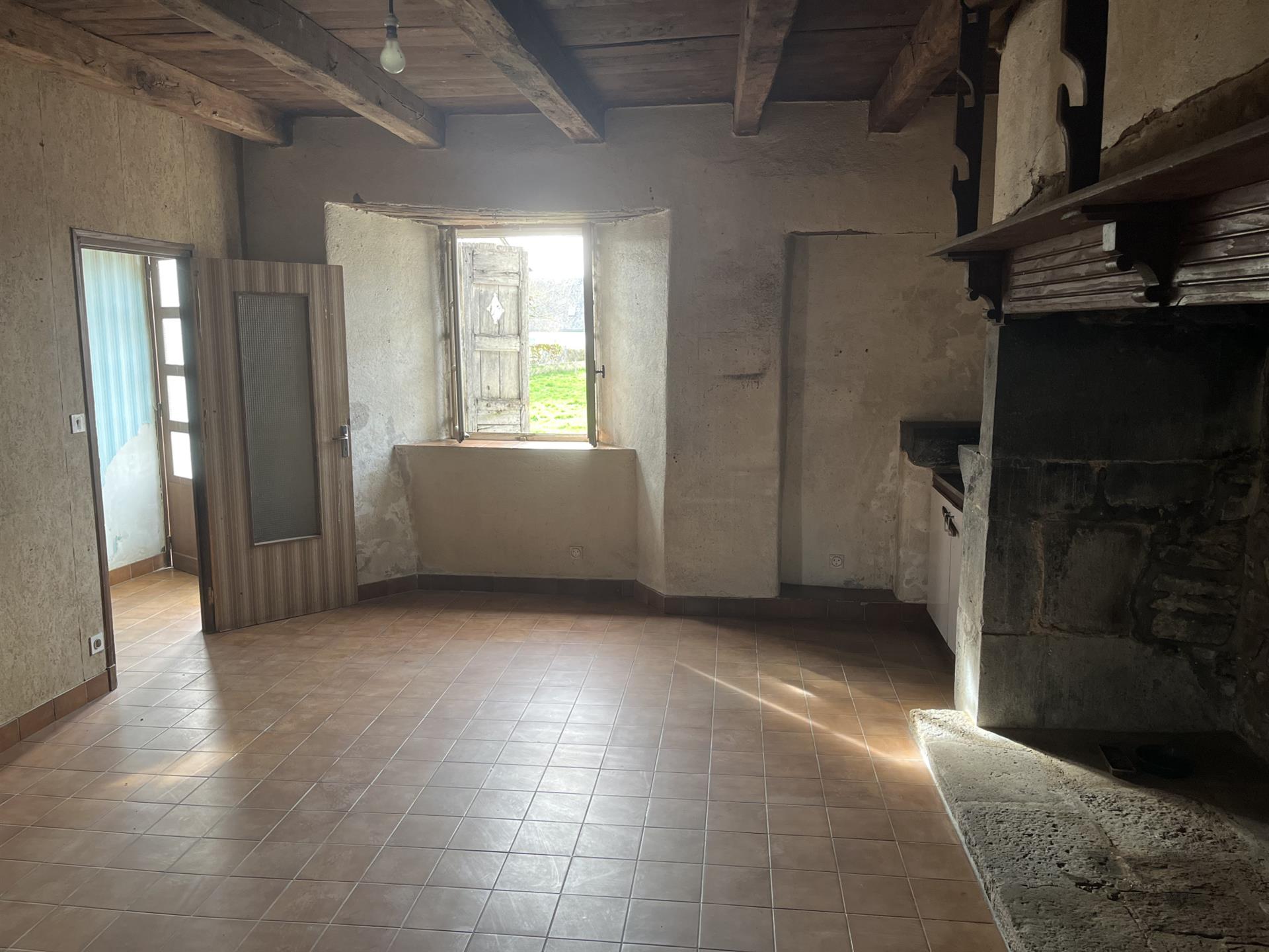Maison à vendre, 170m², Chalvignac