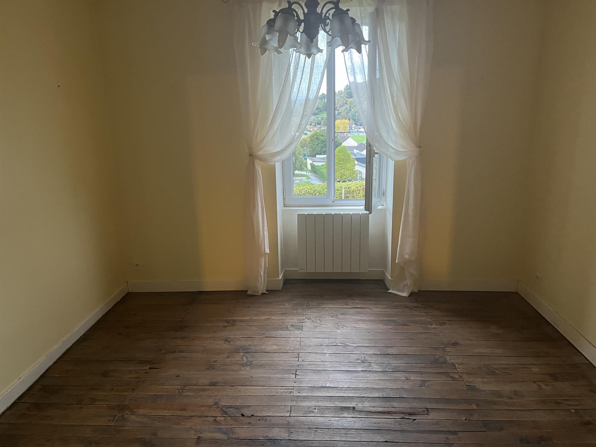 Maison à vendre, 65m², Ydes