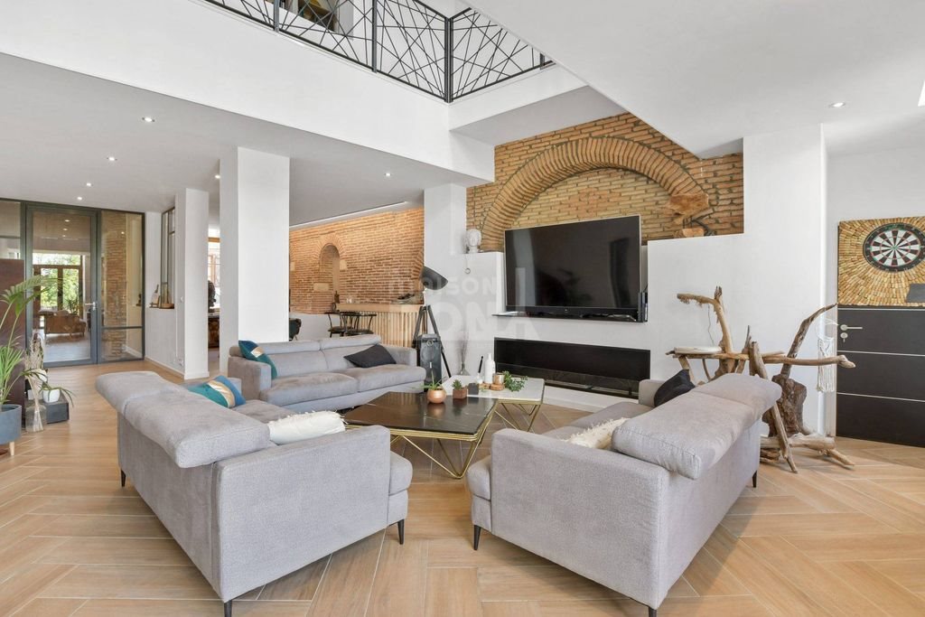 Maison à vendre, 310m², Montesquieu-Volvestre