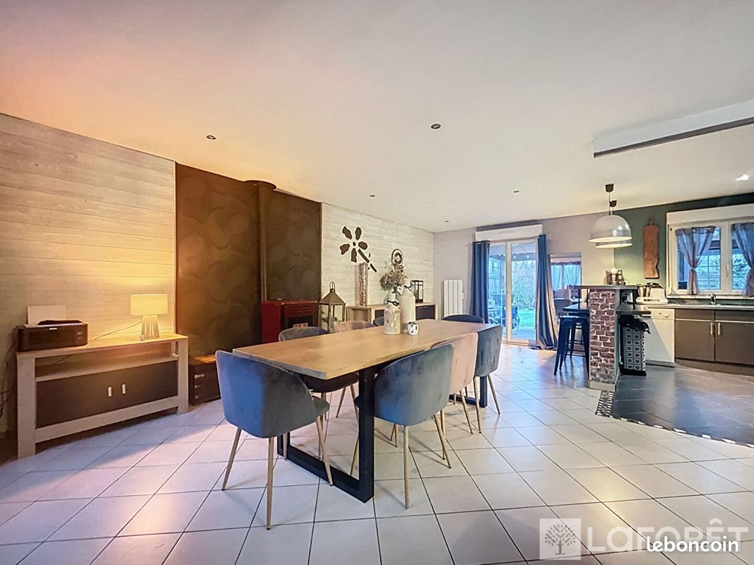 Maison à vendre, 110m², Estréelles