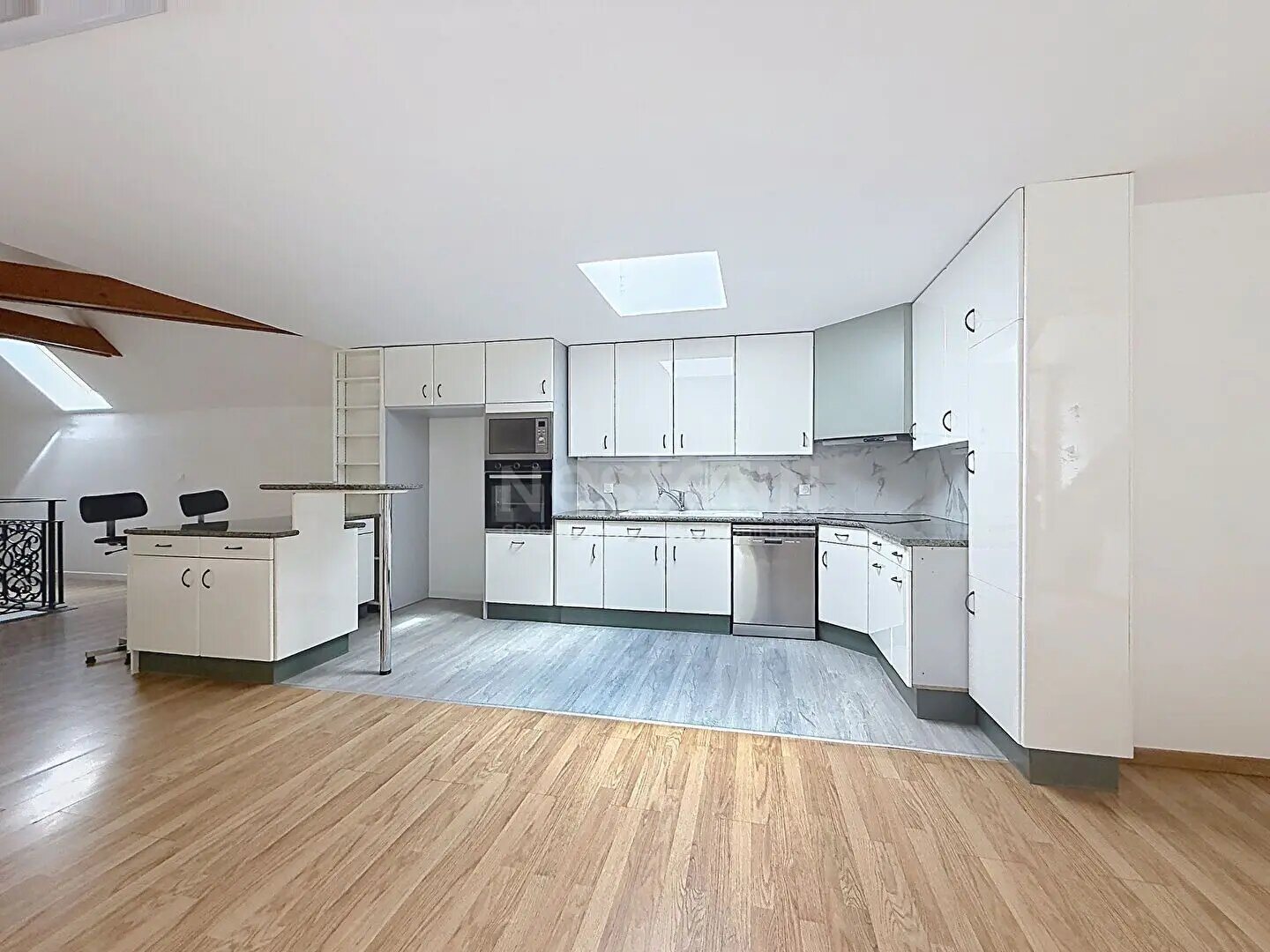 Appartement à louer, 128m², Lamorlaye