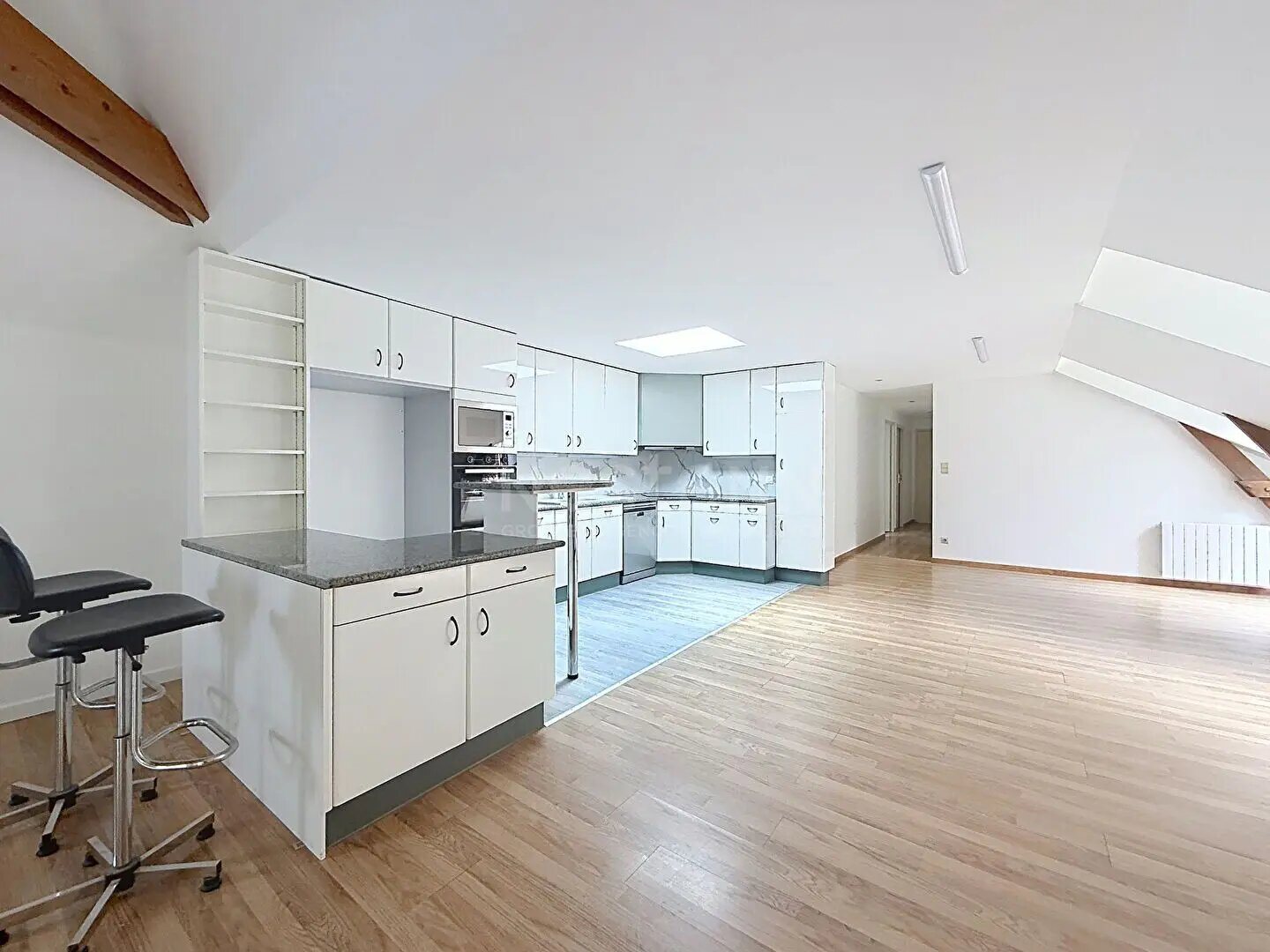Appartement à louer, 128m², Lamorlaye