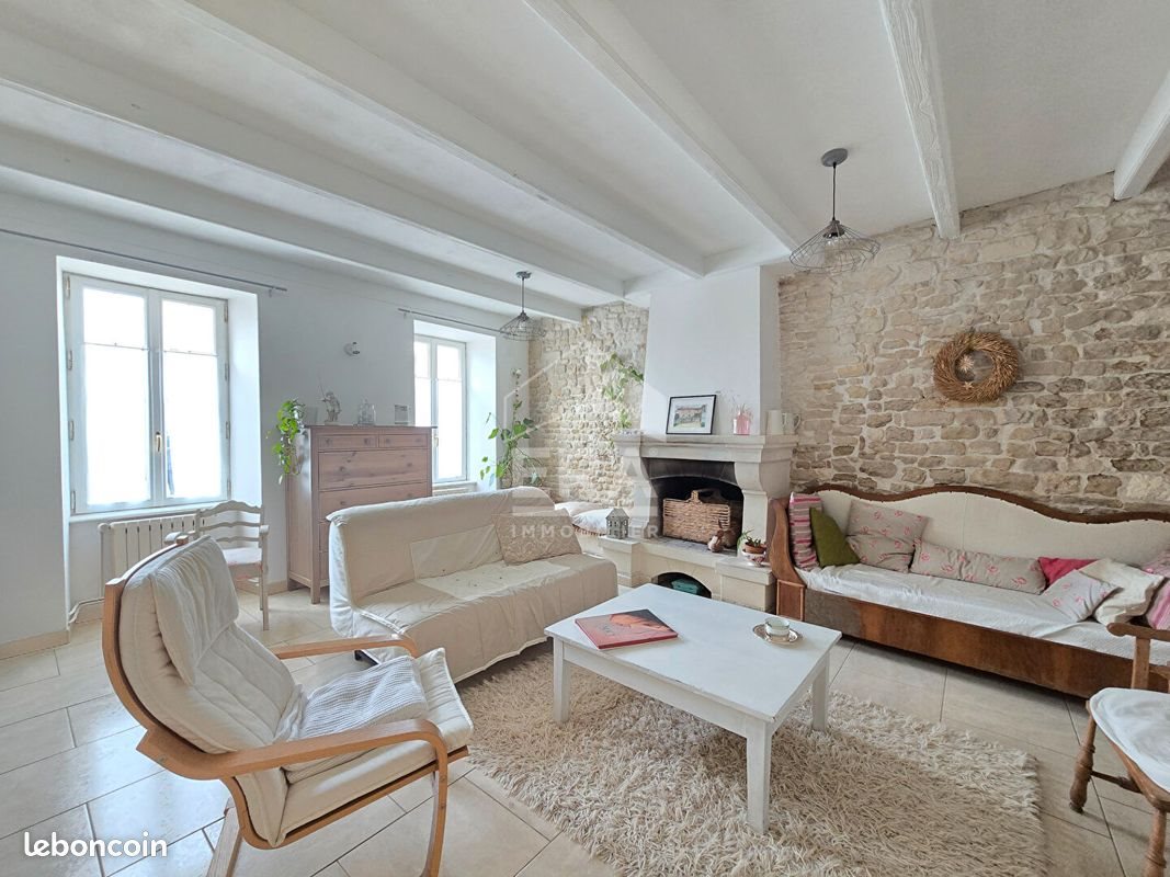 Maison à vendre, 193m², Vérines