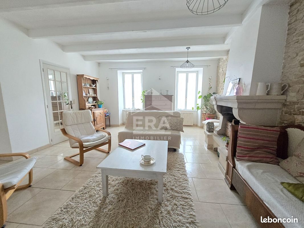 Maison à vendre, 193m², Vérines