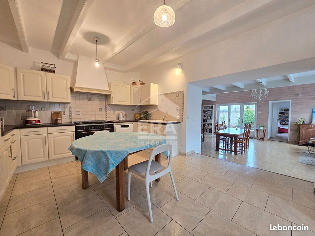 Maison à vendre, 193m², Vérines