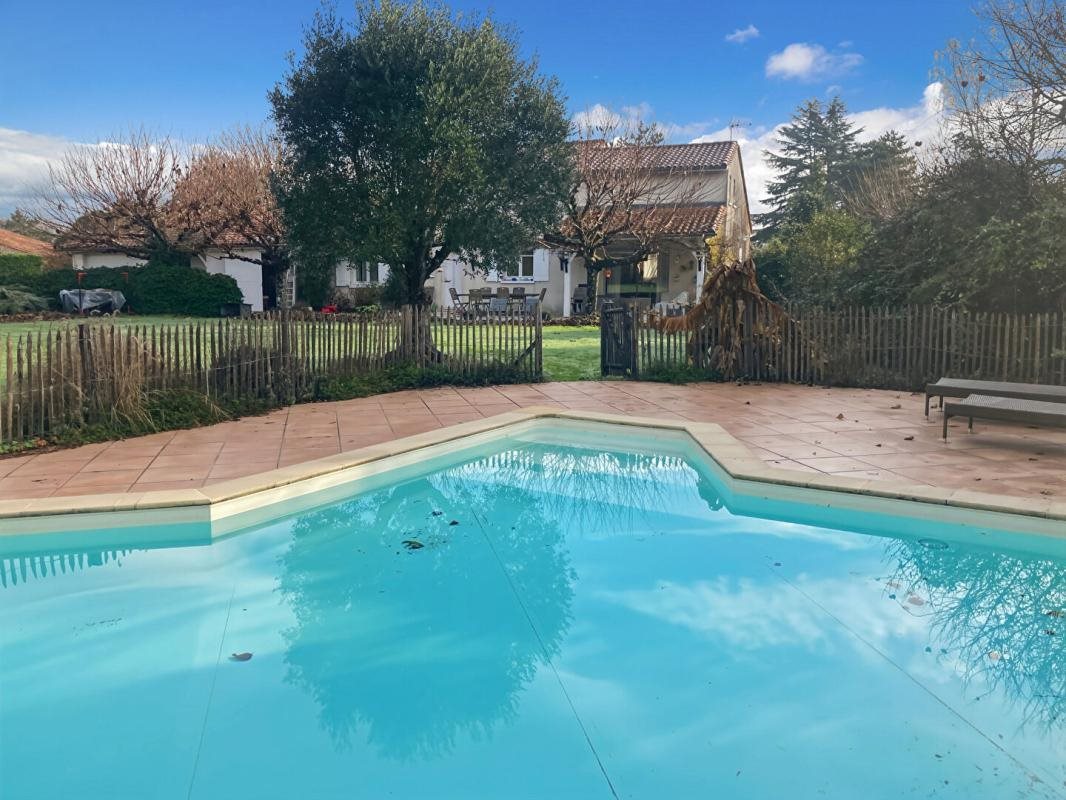 Maison à vendre, 234m², Galgon