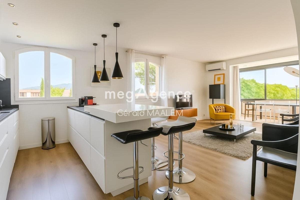 Appartement à vendre, 92m², Cogolin