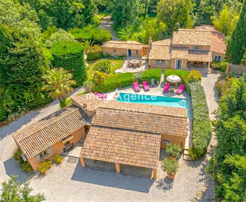 Maison à vendre, 204m², Roquebrune-sur-Argens