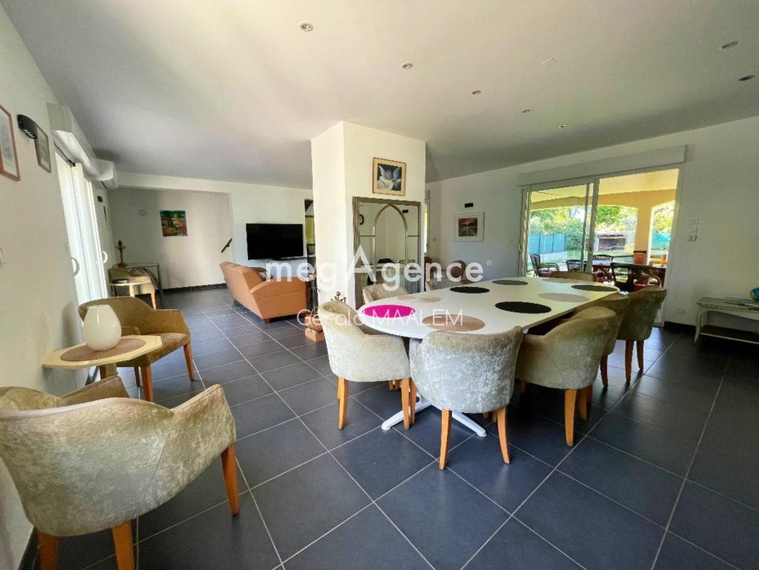 Maison à vendre, 350m², Régusse