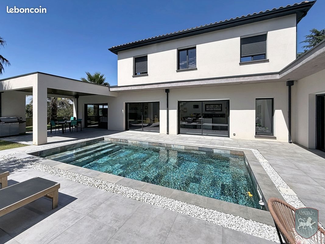 Maison à vendre, 228m², Saint-Geniès-de-Comolas