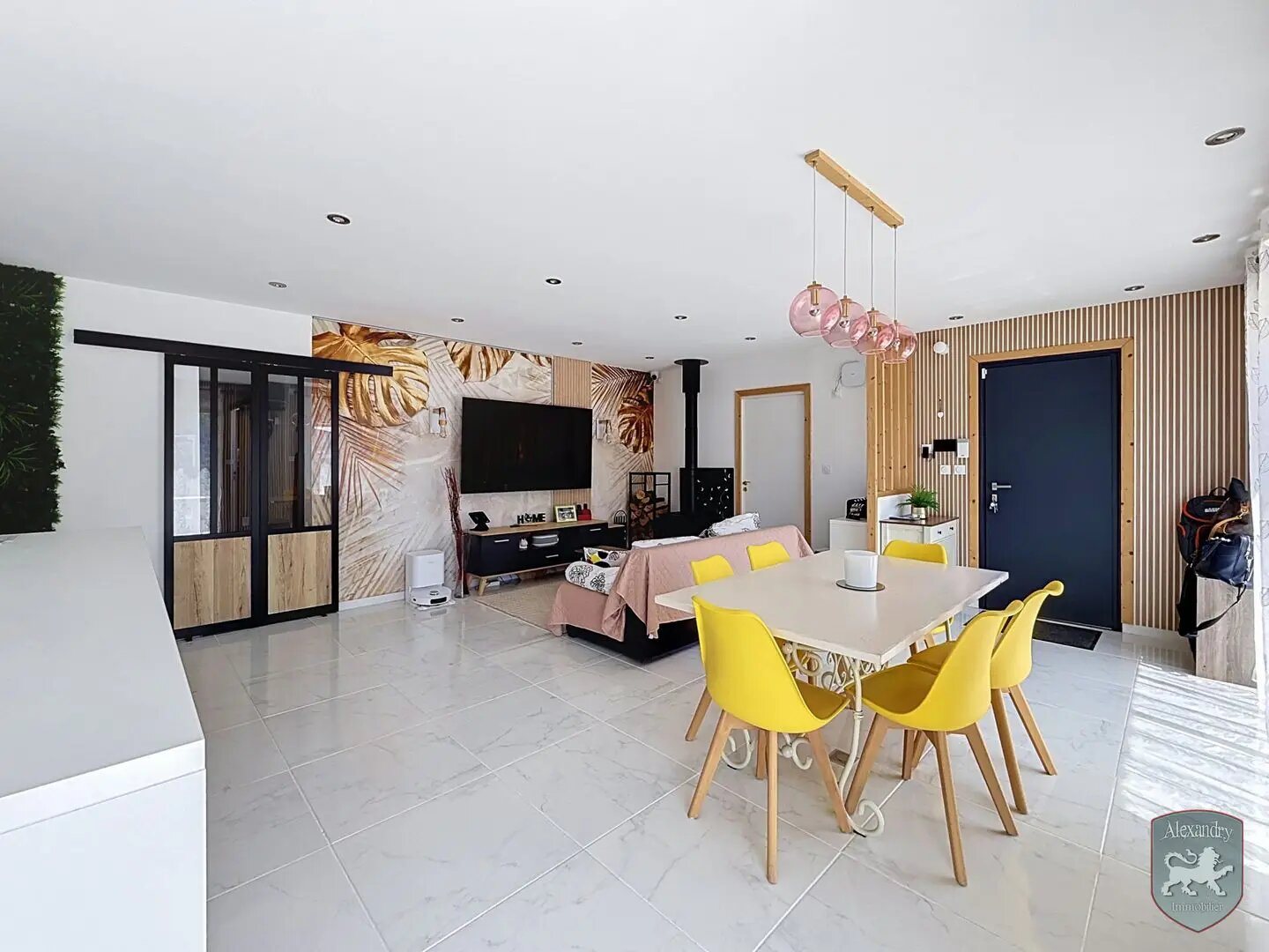 Maison à vendre, 106m², Saint-Geniès-de-Comolas