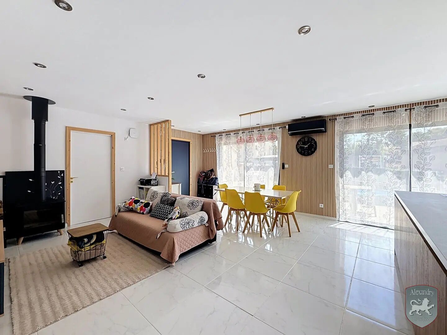 Maison à vendre, 106m², Saint-Geniès-de-Comolas