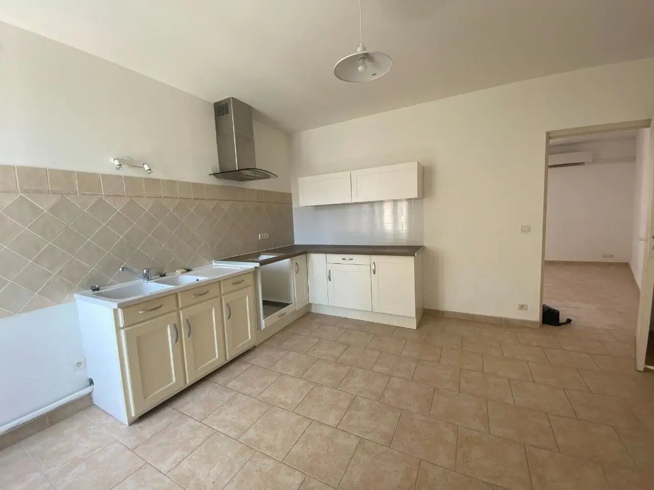 Appartement à louer, 79m², Tavel