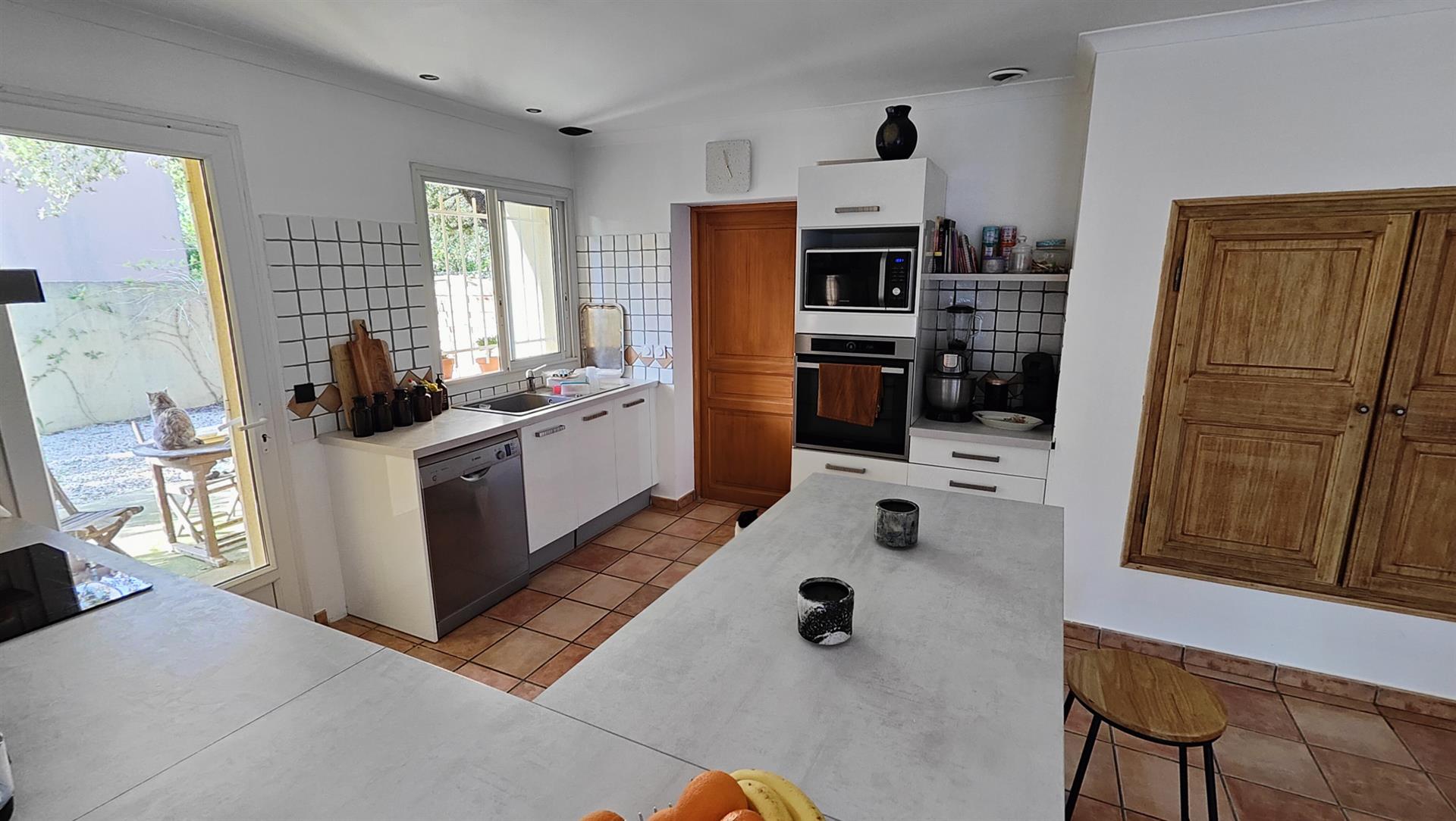 Maison à vendre, 135m², Villeneuve-lès-Avignon
