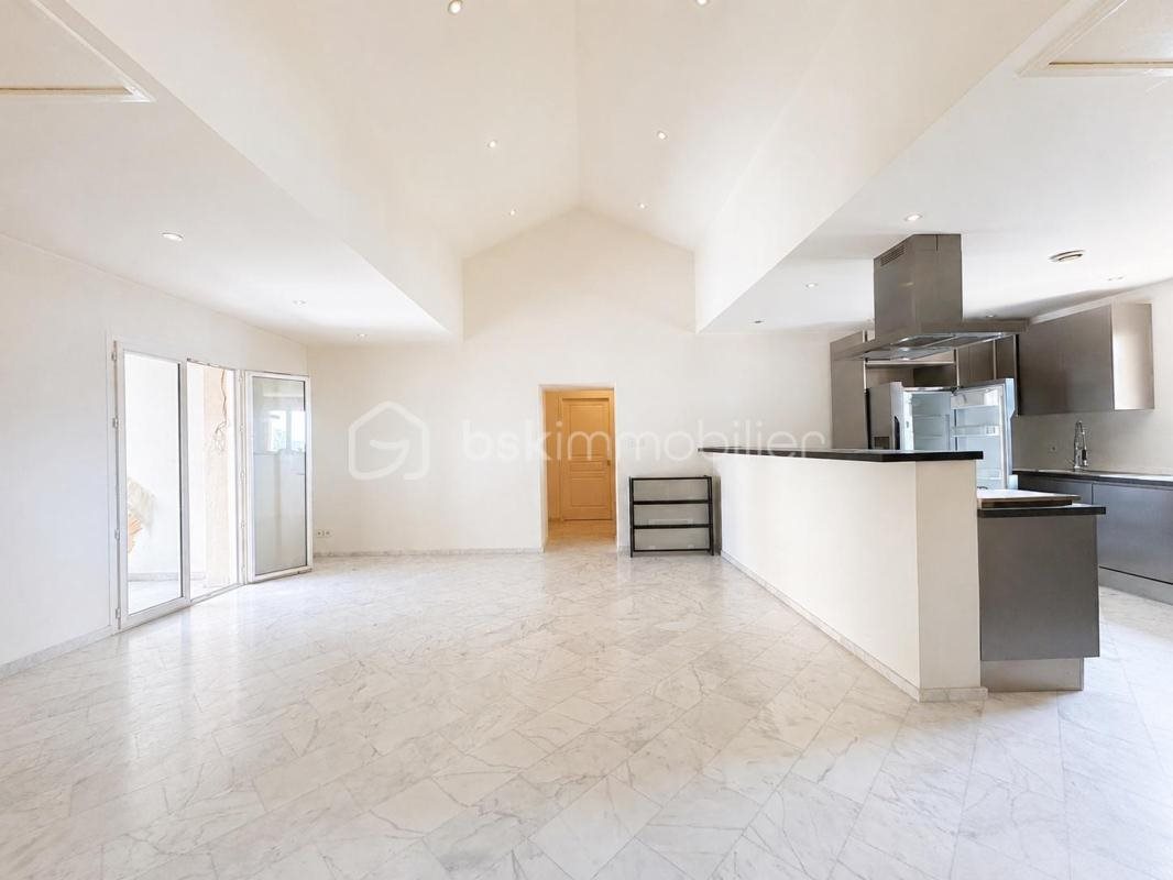 Maison à vendre, 220m², Pusignan