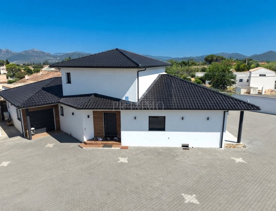 Maison à vendre, 205m², Le Muy