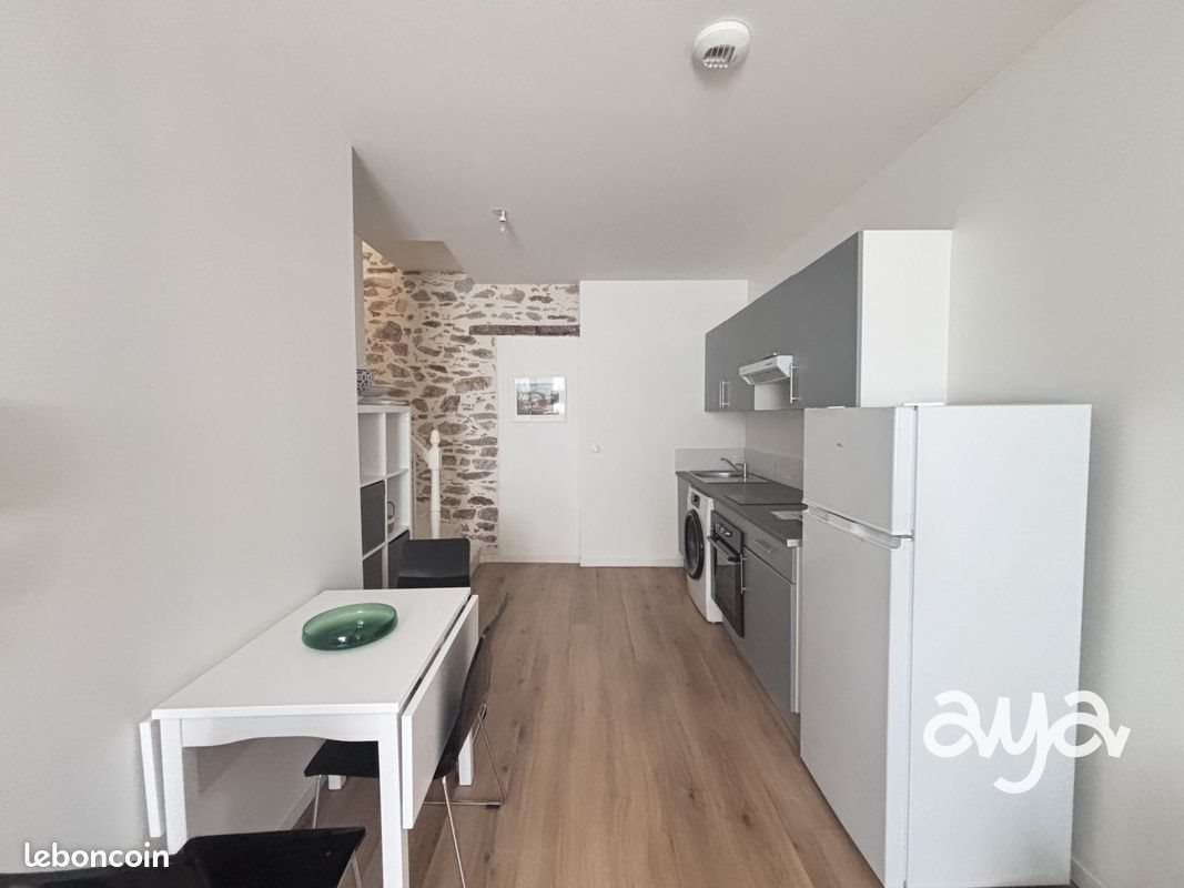 Appartement à louer, 49m², Saint-Etienne-de-Montluc