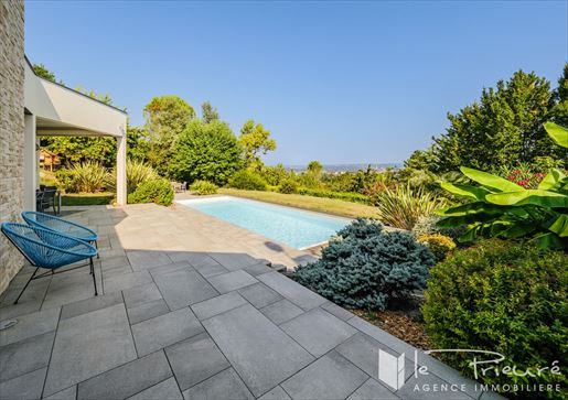 7 pièces 219 m² · à Albi · 219 m² · 790 000 €