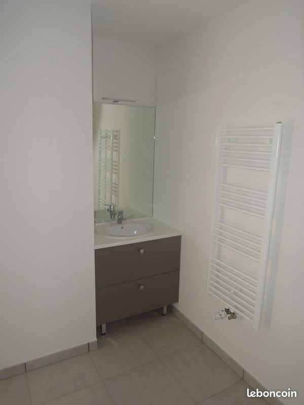 Appartement à louer, 42m², Gratentour