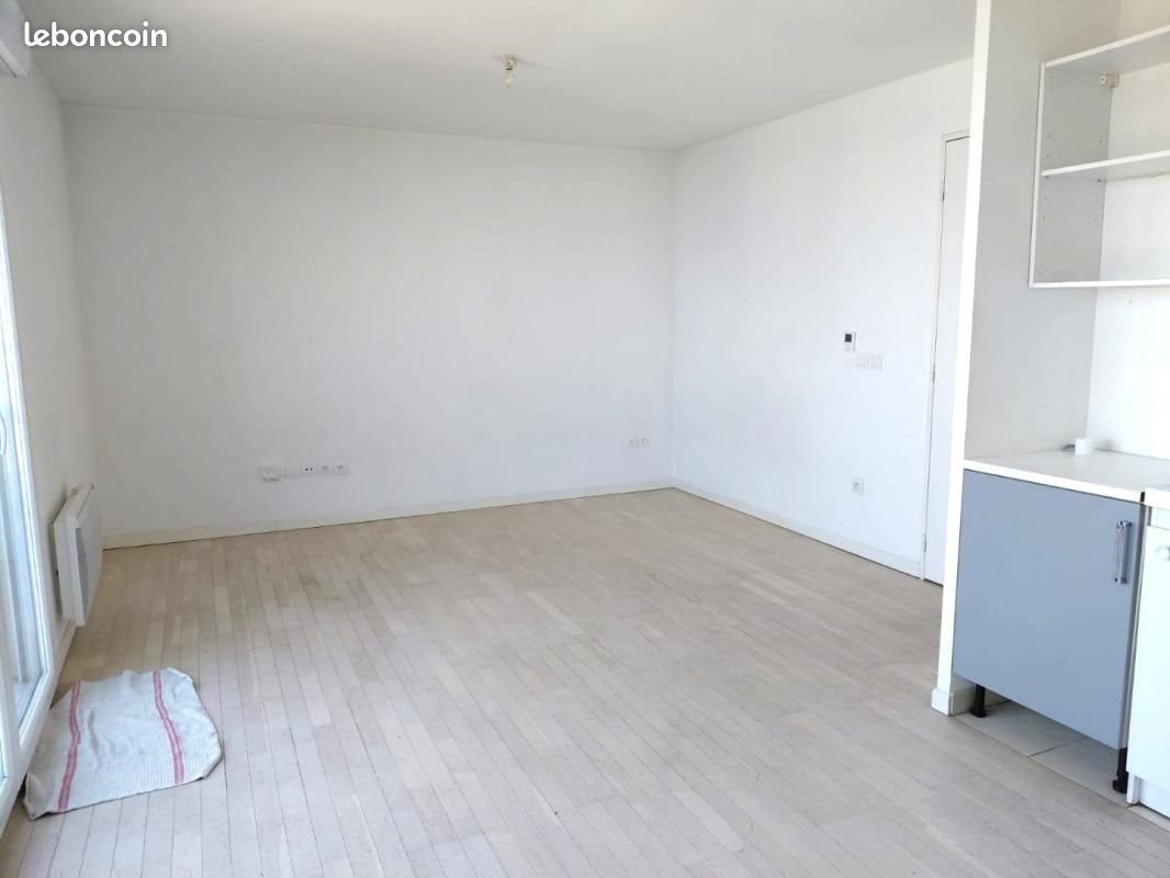 Appartement à louer, 31m², Cergy