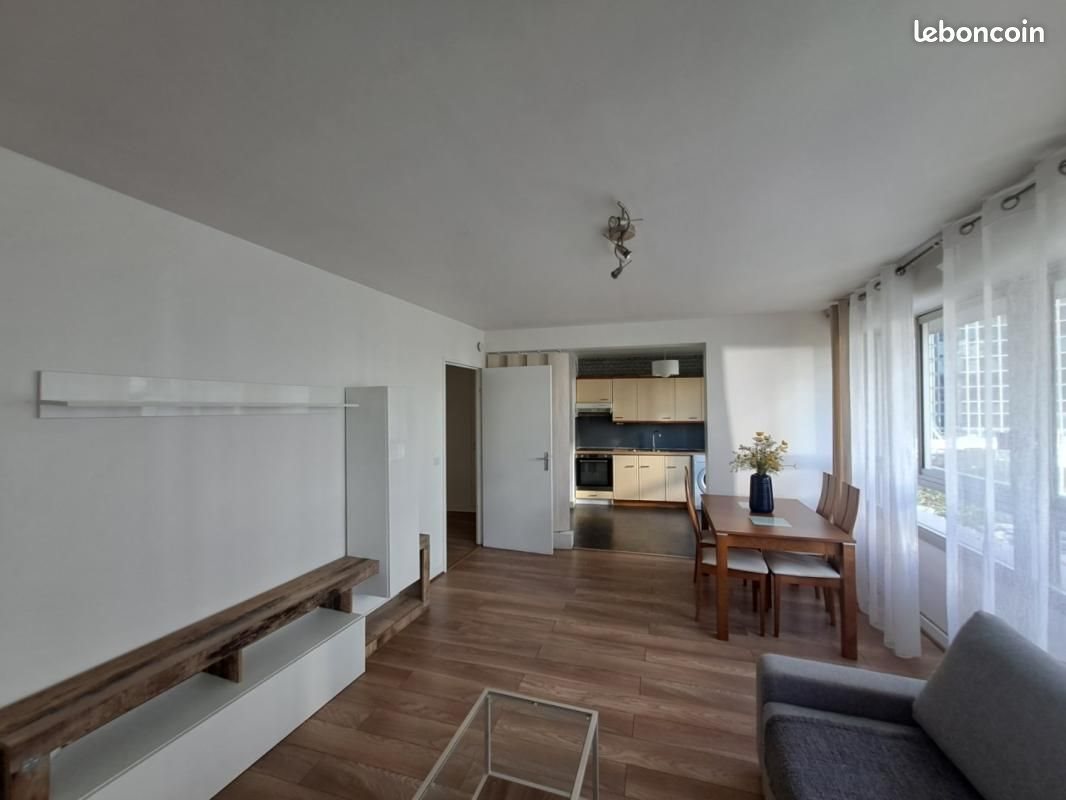 Appartement à louer, 55m², Courbevoie