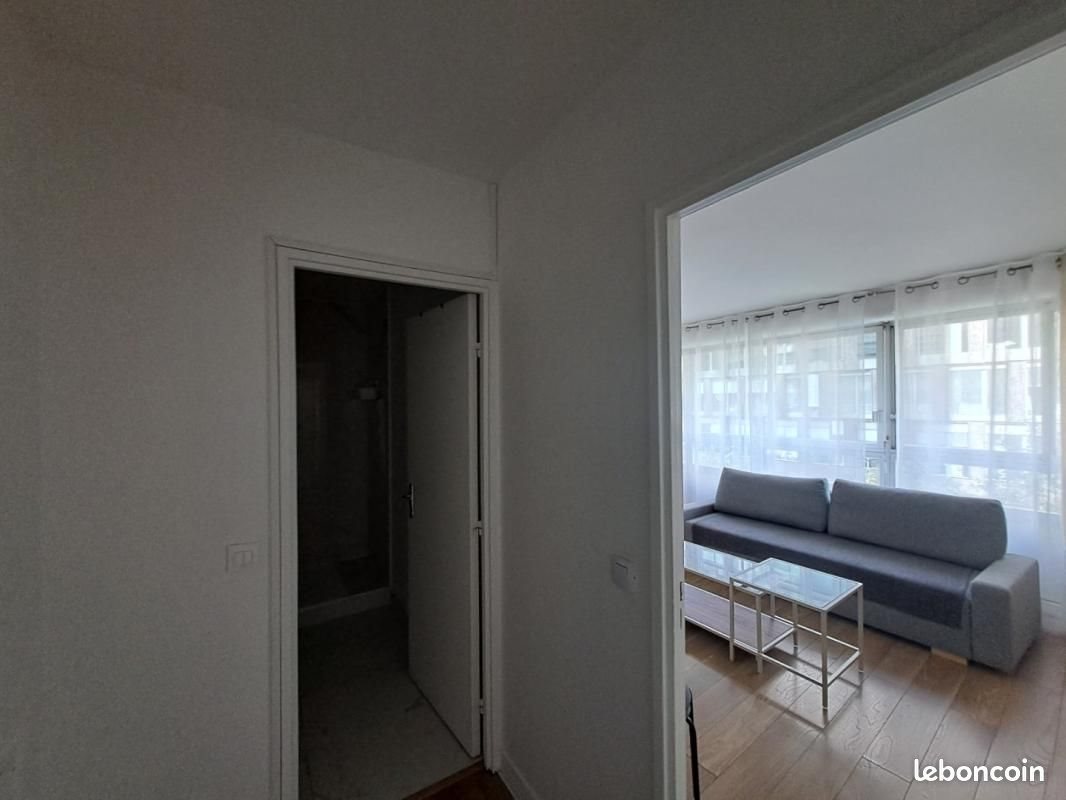 Appartement à louer, 55m², Courbevoie