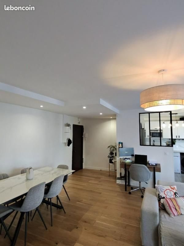 Appartement à louer, 79m², Courbevoie