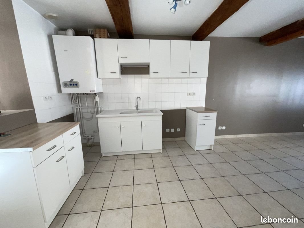 Appartement à louer, 73m², Sury-le-Comtal