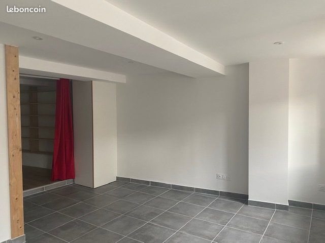 Appartement à louer, 35m², Chambost-Longessaigne