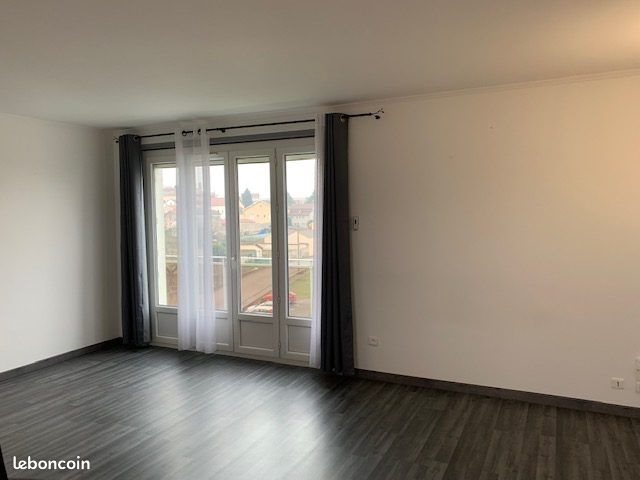Appartement à louer, 39m², Feurs