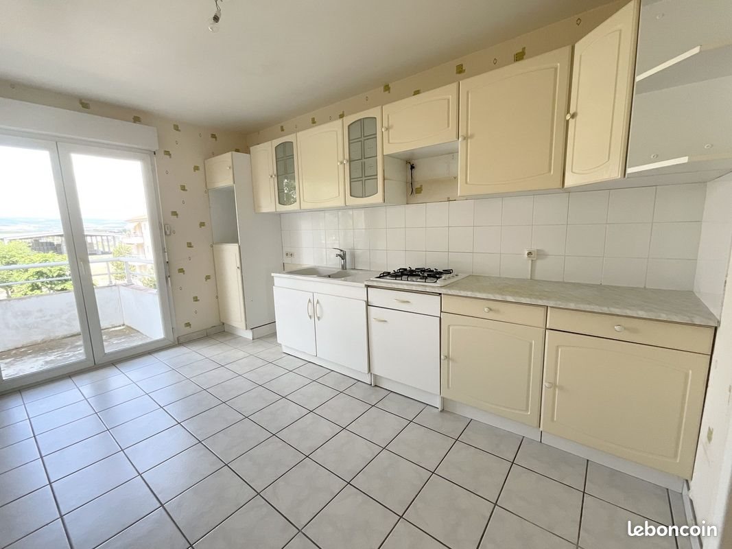 Appartement à louer, 72m², Bonson