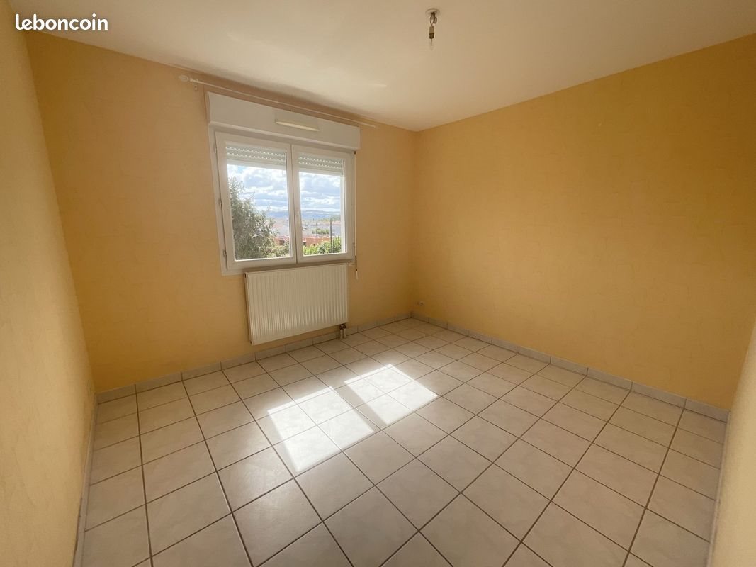 Appartement à louer, 72m², Bonson