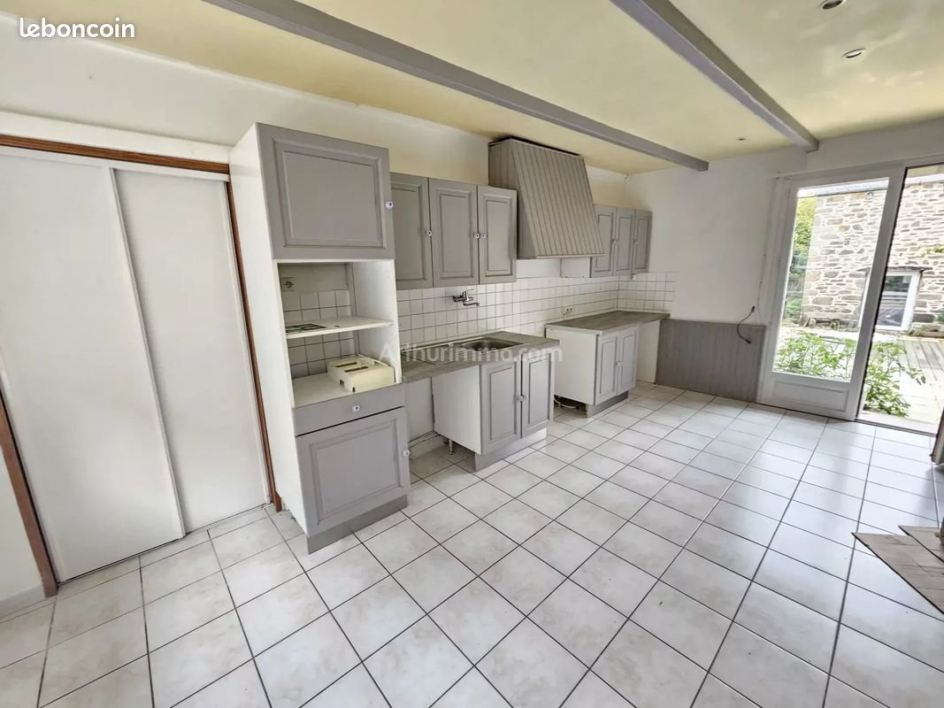 Maison à louer, 112m², Belle-Isle-en-Terre