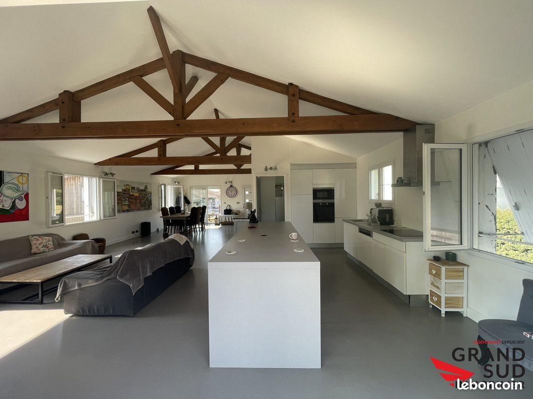 Maison à vendre, 135m², Carignan-de-Bordeaux
