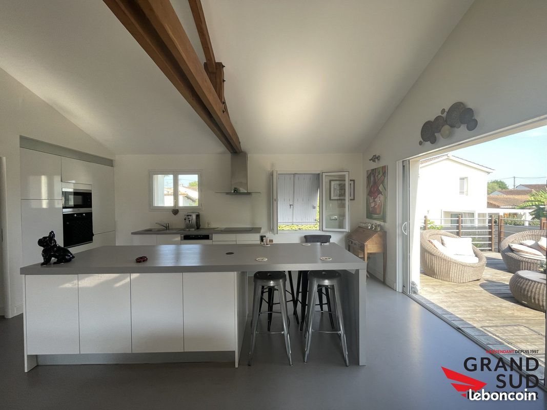 Maison à vendre, 135m², Carignan-de-Bordeaux