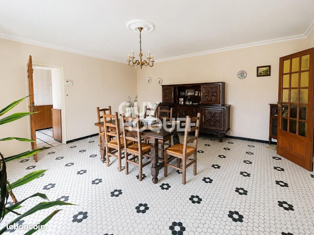 Maison à vendre, 153m², Saint-Estèphe