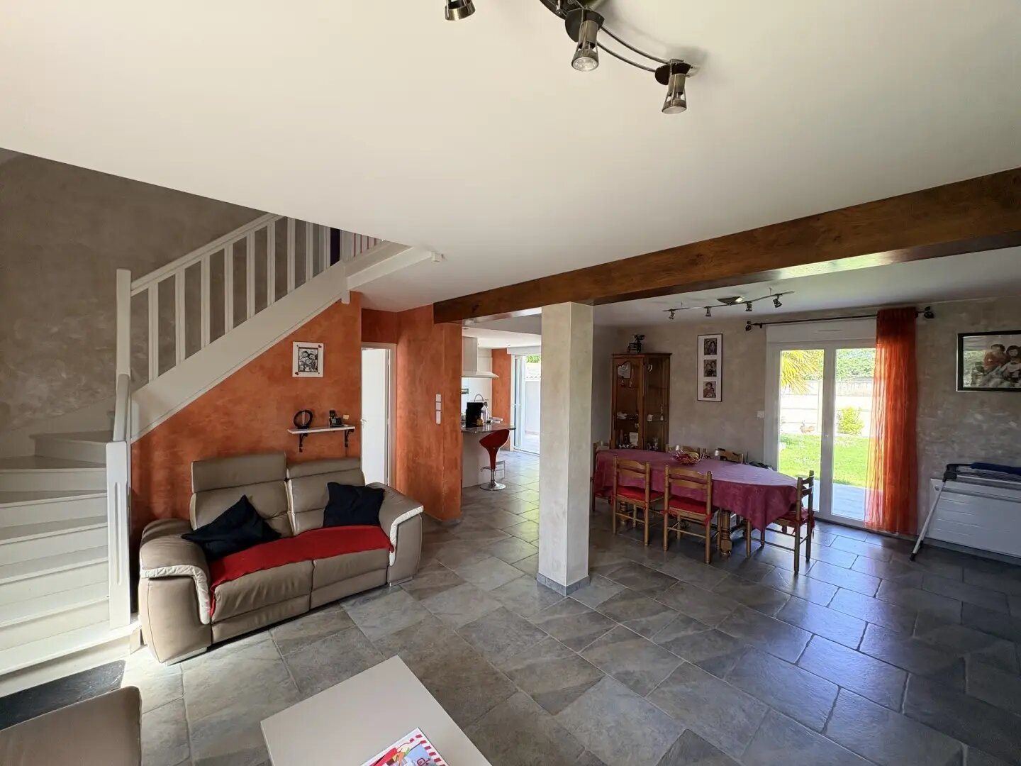 Maison à vendre, 131m², Saint-Evarzec