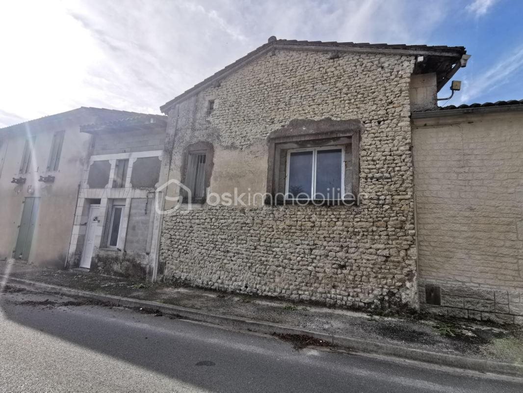 Maison à vendre, 67m², Fontaines-d'Ozillac