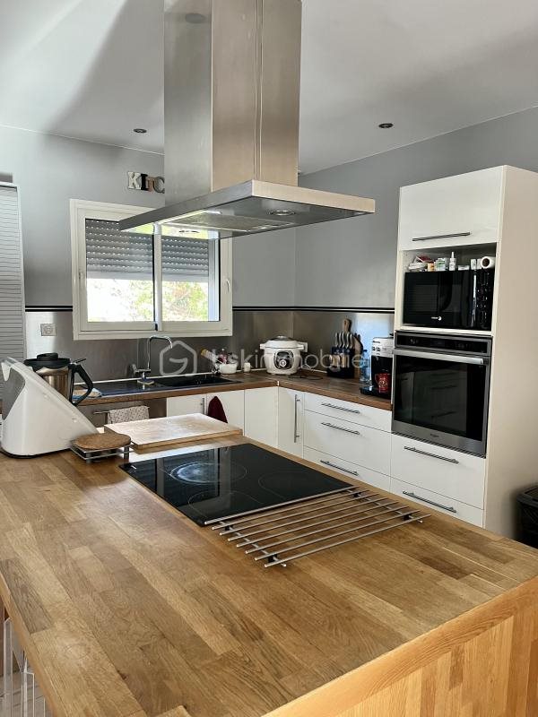 Maison à vendre, 170m², Sainte-Tulle