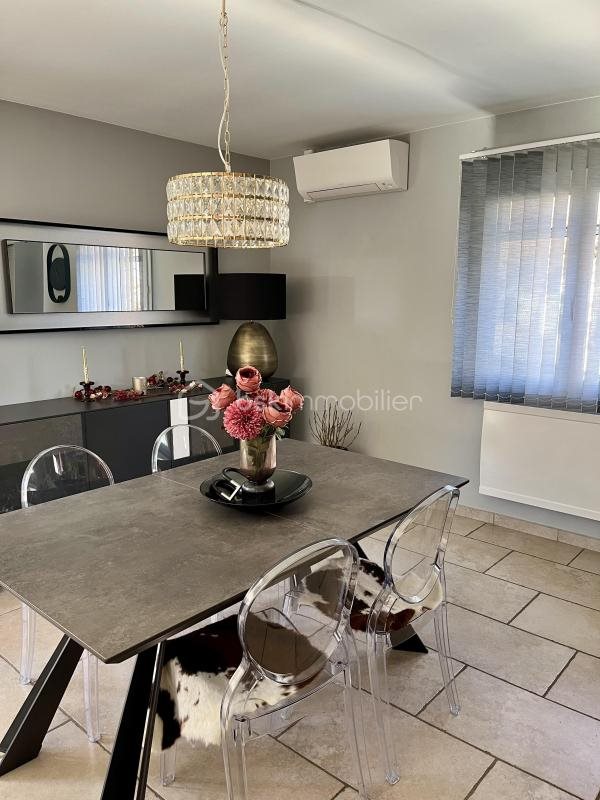 Maison à vendre, 170m², Sainte-Tulle