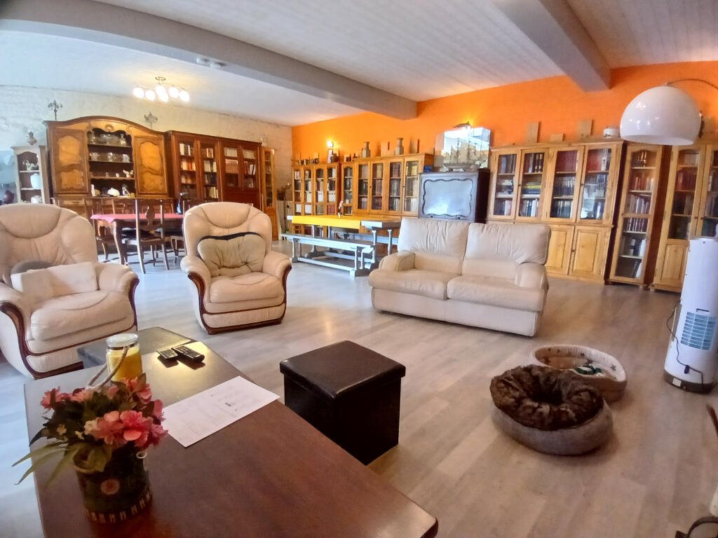 Maison à vendre, 191m², Mornac